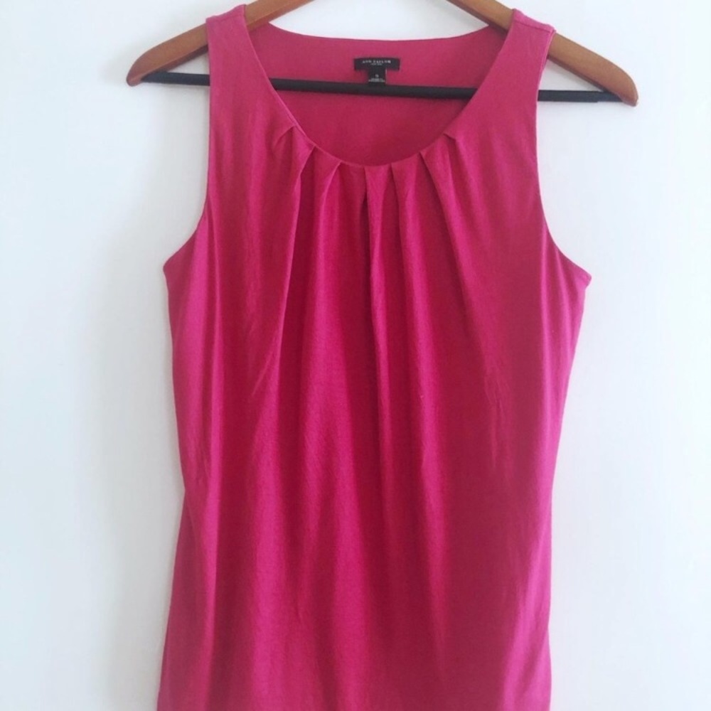 Ann Taylor Pleated Front Sleeveless Top